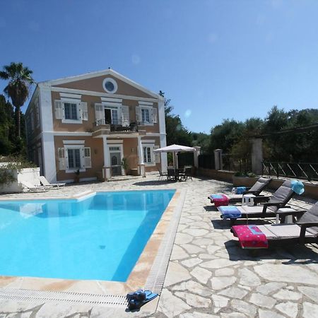 Durrell Corfu Strawberry-Pink Villa Perama  Buitenkant foto