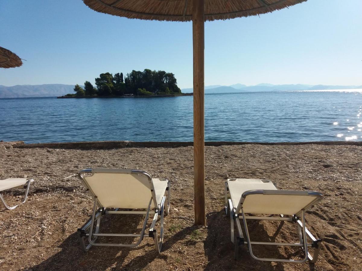 Durrell Corfu Strawberry-Pink Villa Perama  Buitenkant foto