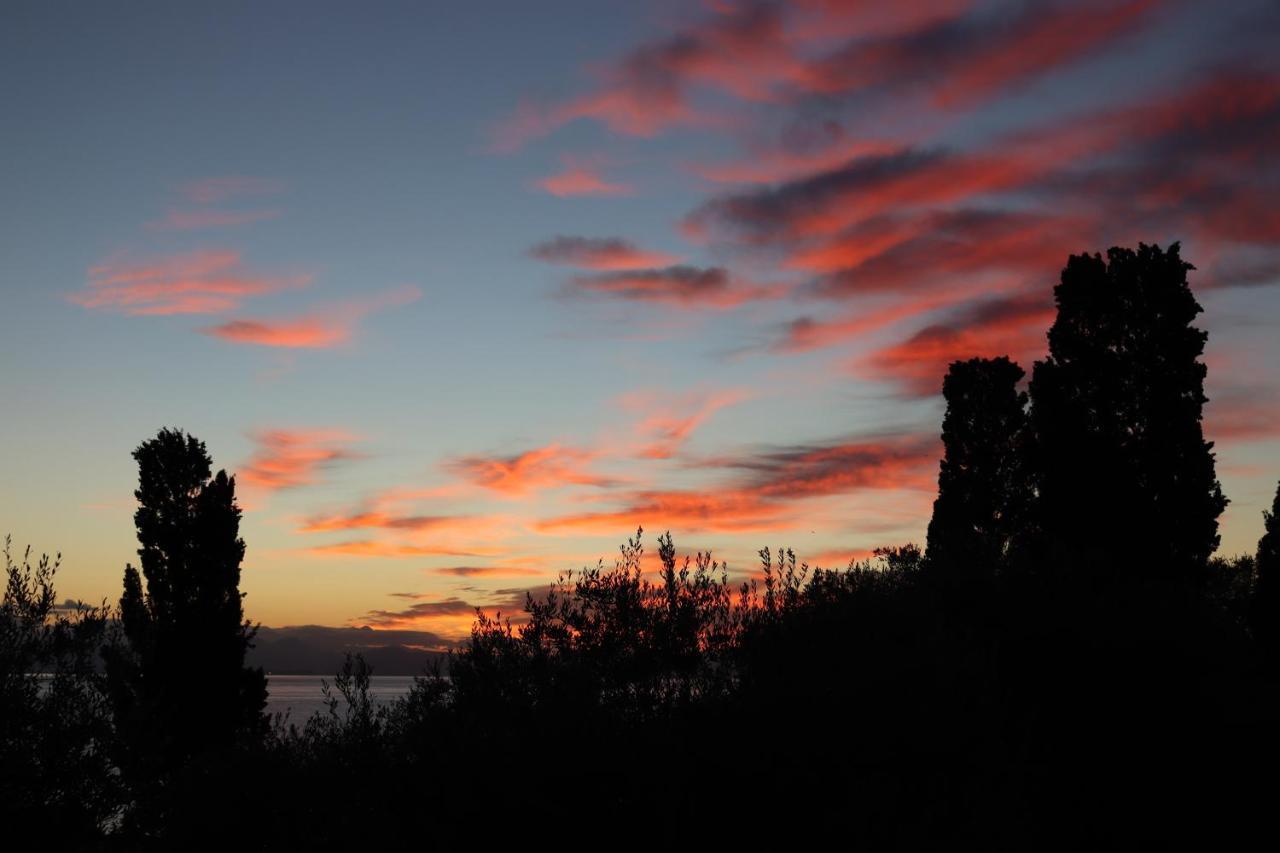 Durrell Corfu Strawberry-Pink Villa Perama  Buitenkant foto